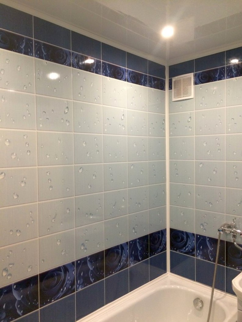 Влагостойкие панели для ванной цена. Панели для ванной. Пластиковые панели для ванной. Стеновые панели в ванную комнату. Отделочные панели для ванной комнаты.